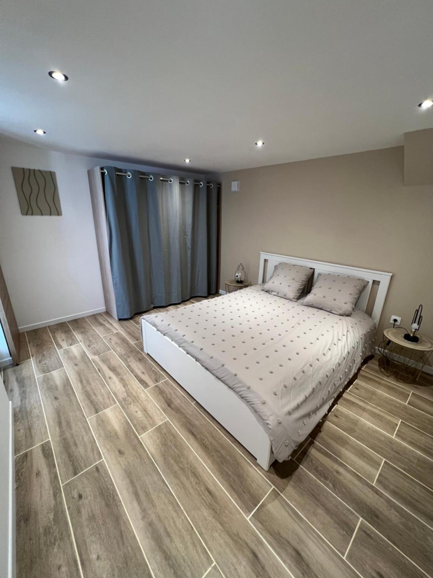 Appartement T2 Avec Jardin Puget-sur Argens Buitenkant foto